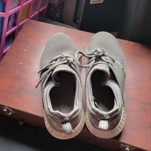 Nautica kids size 2 shoes look brand new